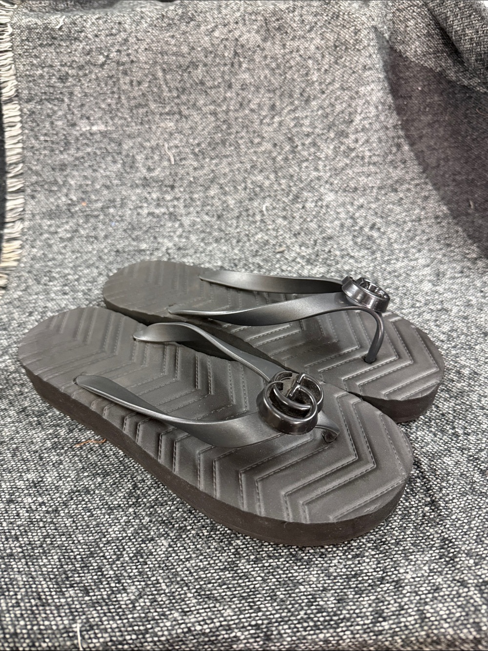 Gucci Black Platform Logo Ring Flip Flop Sandals